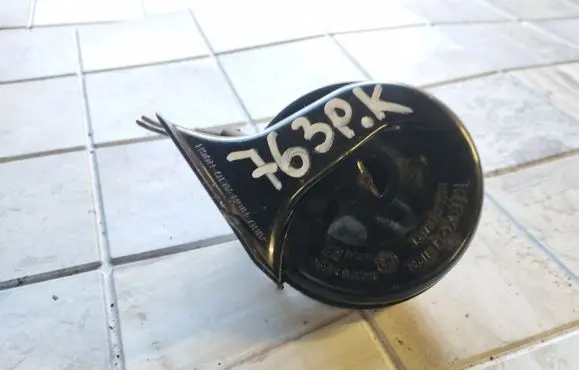 Audi A6 S6 C5 4B Horn signal 0092018