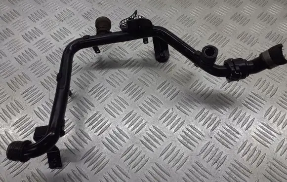 Audi A4 S4 B6 8E 8H Engine coolant pipe/hose