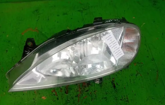 Renault Megane I Headlight/headlamp