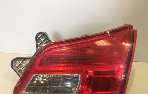 Subaru Outback Tailgate rear/tail lights 13220072