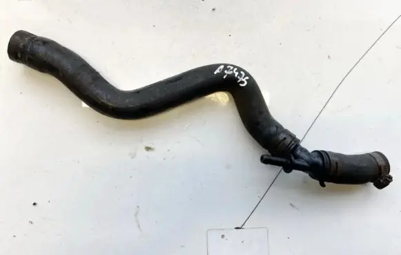 Engine coolant pipe/hose