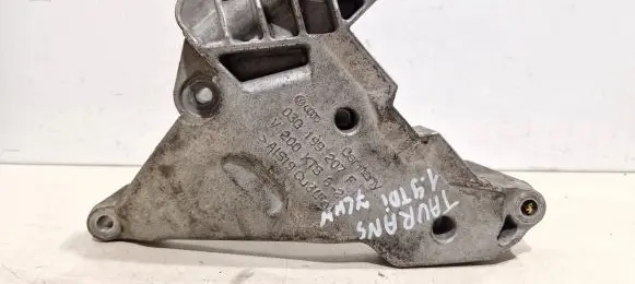 Volkswagen Touran I Engine mounting bracket 03g199207f