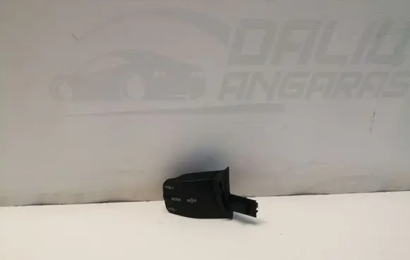 Ford Focus Sound control switch 758709