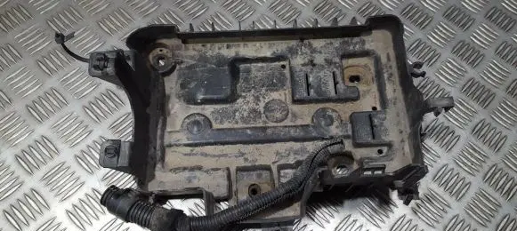 Opel Corsa D Battery box tray cover/lid 13235642 pn-13235642