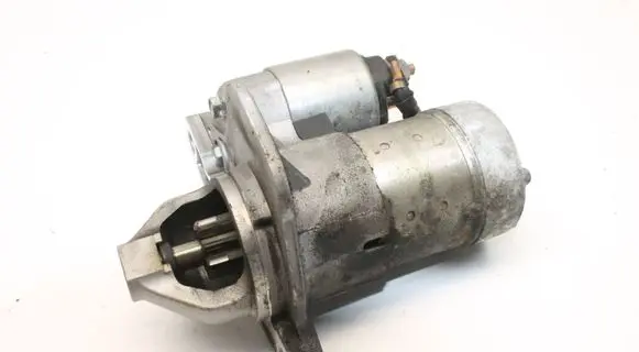 Nissan Juke I F15 Starter motor 23300EN20D