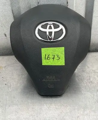 Steering wheel airbag