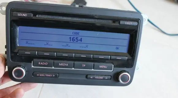 Volkswagen Eos Radio/CD/DVD/GPS head unit 1K0035186AA RCD310