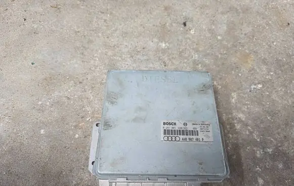 Audi A6 S6 C4 4A Engine control unit/module 4A0907401P