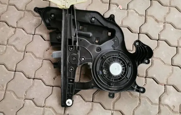 Citroen Berlingo Front door window regulator with motor 156144201