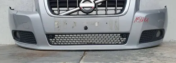 Volvo V70 Front bumper 30678623