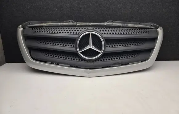 Mercedes-Benz Sprinter W906 Front grill A9068880523