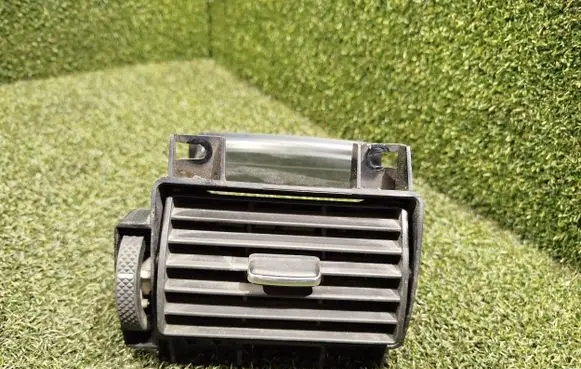 Ford Transit Dash center air vent grill 8C1119C682AA 8C1119C682