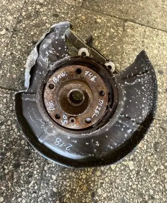 BMW 7 E65 E66 Rear wheel hub