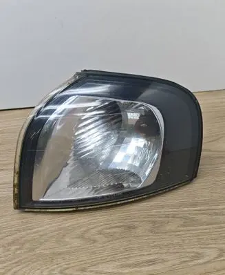 Volvo S80 Front indicator light 8678112