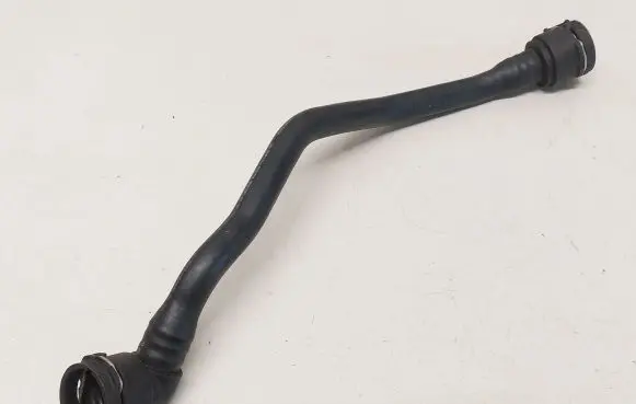 Mercedes-Benz CLA C117 X117 W117 Engine coolant pipe/hose A2465010058