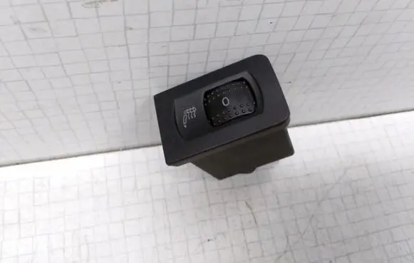 Volkswagen Golf IV Seat heating switch 1J0963563B