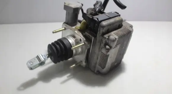 Toyota Yaris ABS Pump