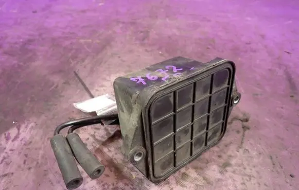 Opel Astra H Vacuum air tank 