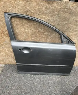 Volvo V50 Front door