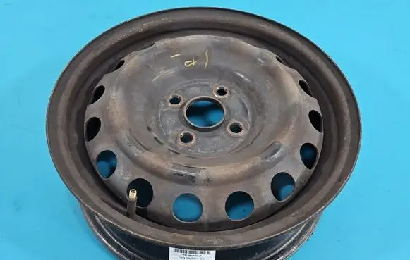 Toyota Yaris R15 steel rim IMPRK1535575