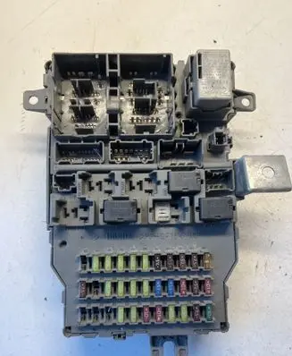 Honda Accord Fuse module A000011
