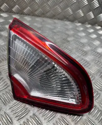 Nissan Qashqai Tailgate rear/tail lights B26555BR01A 171111 89503189