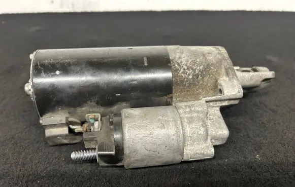 Mercedes-Benz E W213 Starter motor A6429061100 0001149414