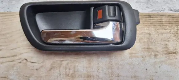Toyota Corolla Verso AR10 Rear door interior handle 692050F010