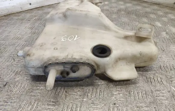 Mercedes-Benz E W211 Windshield washer fluid reservoir/tank A2118601360 2118600253