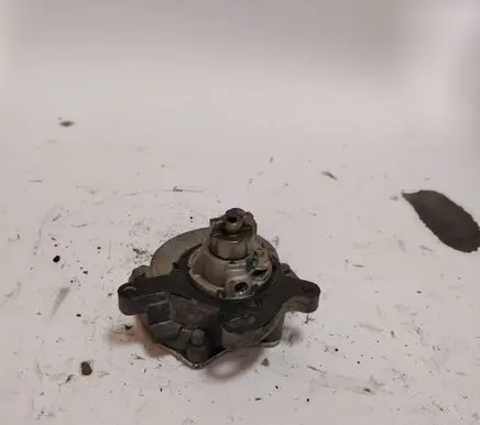 Ford Kuga II Vacuum pump BM5G2A451ED