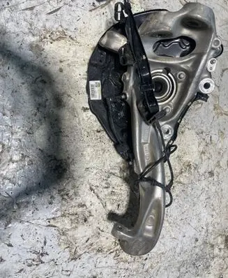Mercedes-Benz GLC C254 Front wheel hub A2540100