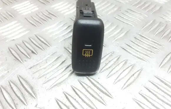 Honda HR-V Windscreen/window heater switch M17071