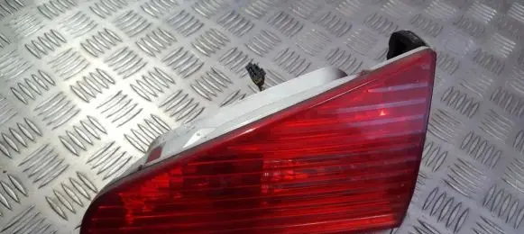 Peugeot 607 Tailgate rear/tail lights