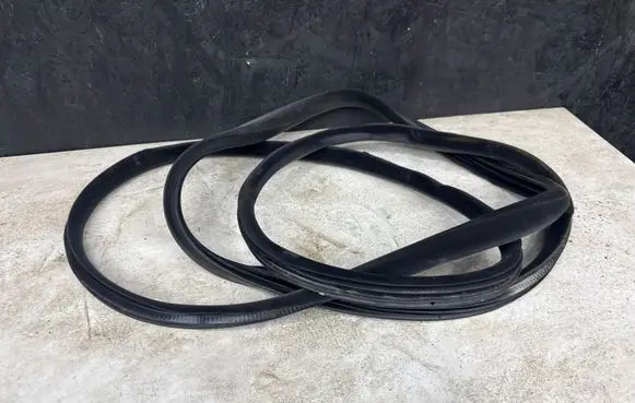 Volvo S80 Front door rubber seal