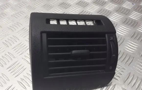 Volkswagen Fox Dashboard side air vent grill/cover trim 5Z0819703