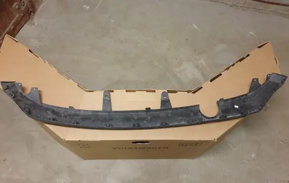 Citroen C3 Front bumper lip 9683976870