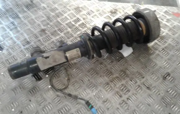 BMW X5 F15 Front shock absorber with coil spring 6863173
