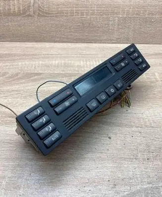 BMW 7 E38 Climate control unit 8377541