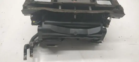 Land Rover Discovery Interior heater climate box assembly JQB101790