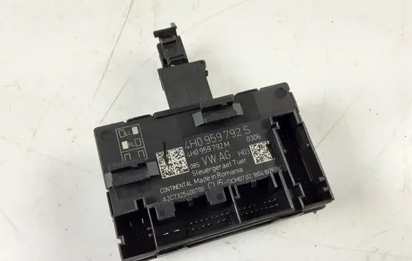 Porsche Macan (95B) Door control unit/module 4H0959792S 4H0959792M