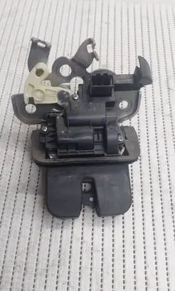 Audi A6 S6 C6 4F Tailgate/trunk/boot lock/catch/latch 4F9827505A PAGF30