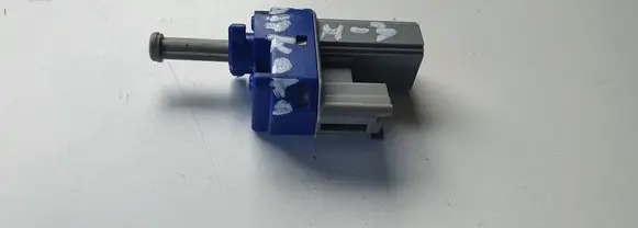 Clutch pedal sensor