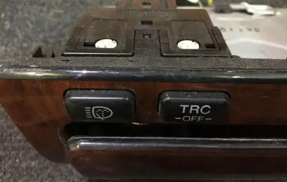 Traction control (ASR) switch