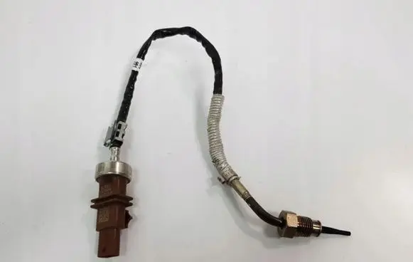Volkswagen Golf V Exhaust gas temperature sensor