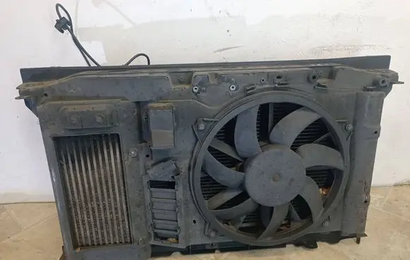 Radiator support slam panel