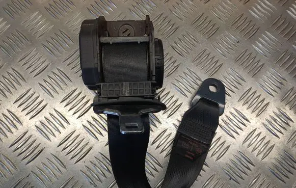 Rear seatbelt