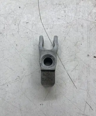 Opel Insignia A Fuel Injector clamp holder 82546 030616