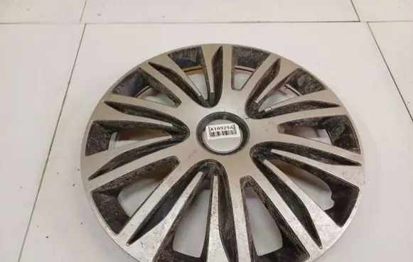 Skoda Roomster (5J) R15 wheel hub/cap/trim 