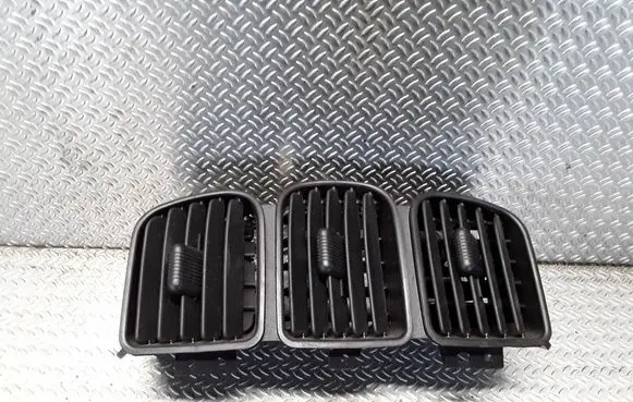 Chrysler Town & Country IV Dash center air vent grill 05009038AA