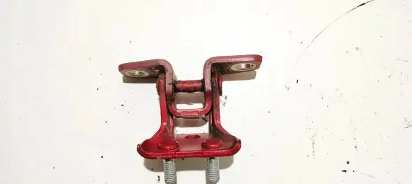 Mitsubishi Outlander Rear door lower hinge